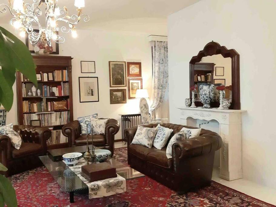 La Villa Bianca - Appartamento In Villa Sesto Fiorentino Bagian luar foto