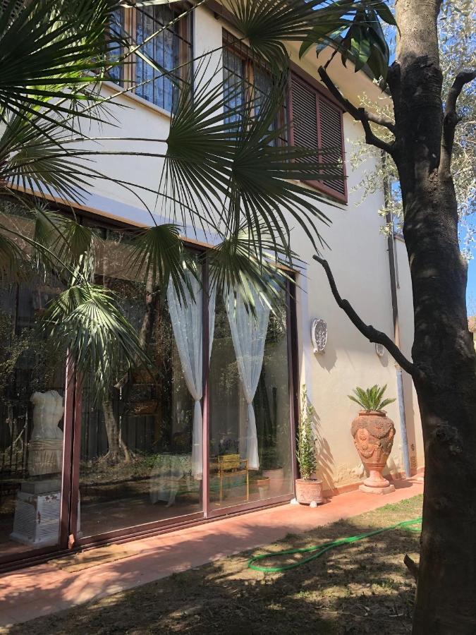 La Villa Bianca - Appartamento In Villa Sesto Fiorentino Bagian luar foto